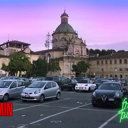カザーレ・モンフェッラートCentro Storico Eleganza E Lusso Nel Monferratoアパートメント エクステリア 写真